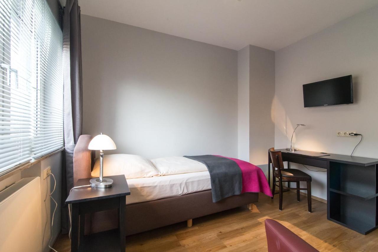 פרנקפורט Hotel Klein Frankfurt מראה חיצוני תמונה